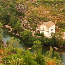 Camino de Les Escaules a Boadella