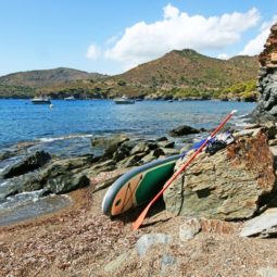 Crique et chemin au sud du Cap Norfeu