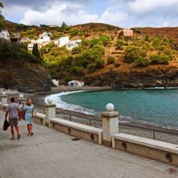 Portbou, village