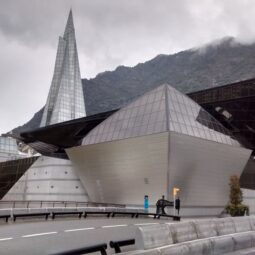 Relájate en Caldea, spa termal