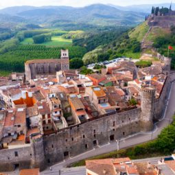 Vuelta al castillo de Hostalric