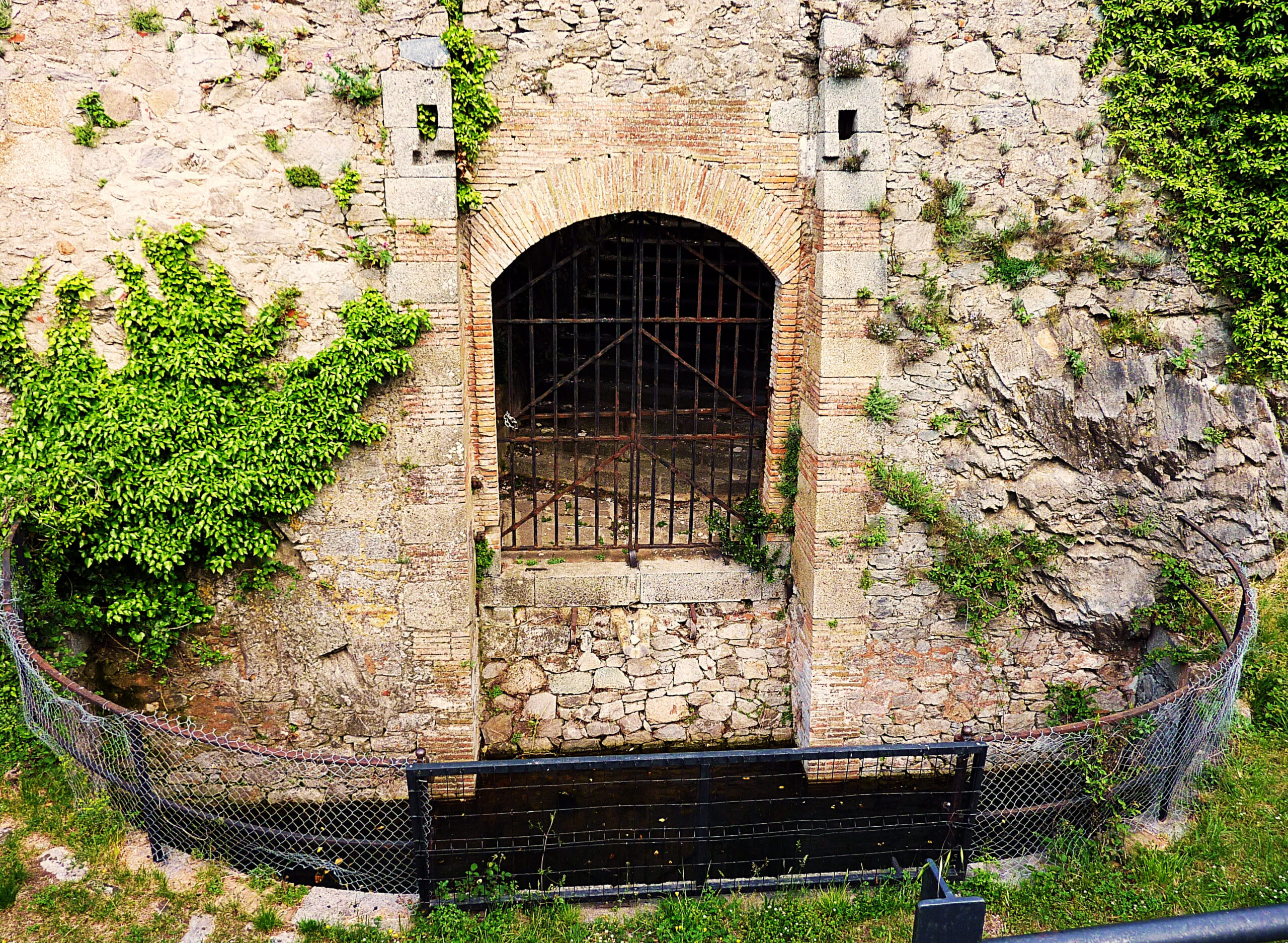 Castillo de Bellaguarda en El Pertús Castillo de Bellaguarda_El_Portús