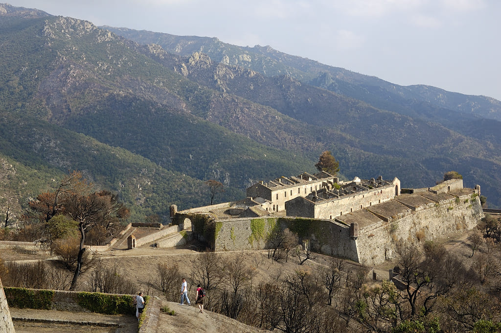 Castillo de Bellaguarda en El Pertús Castillo de Bellaguarda_El_Portús