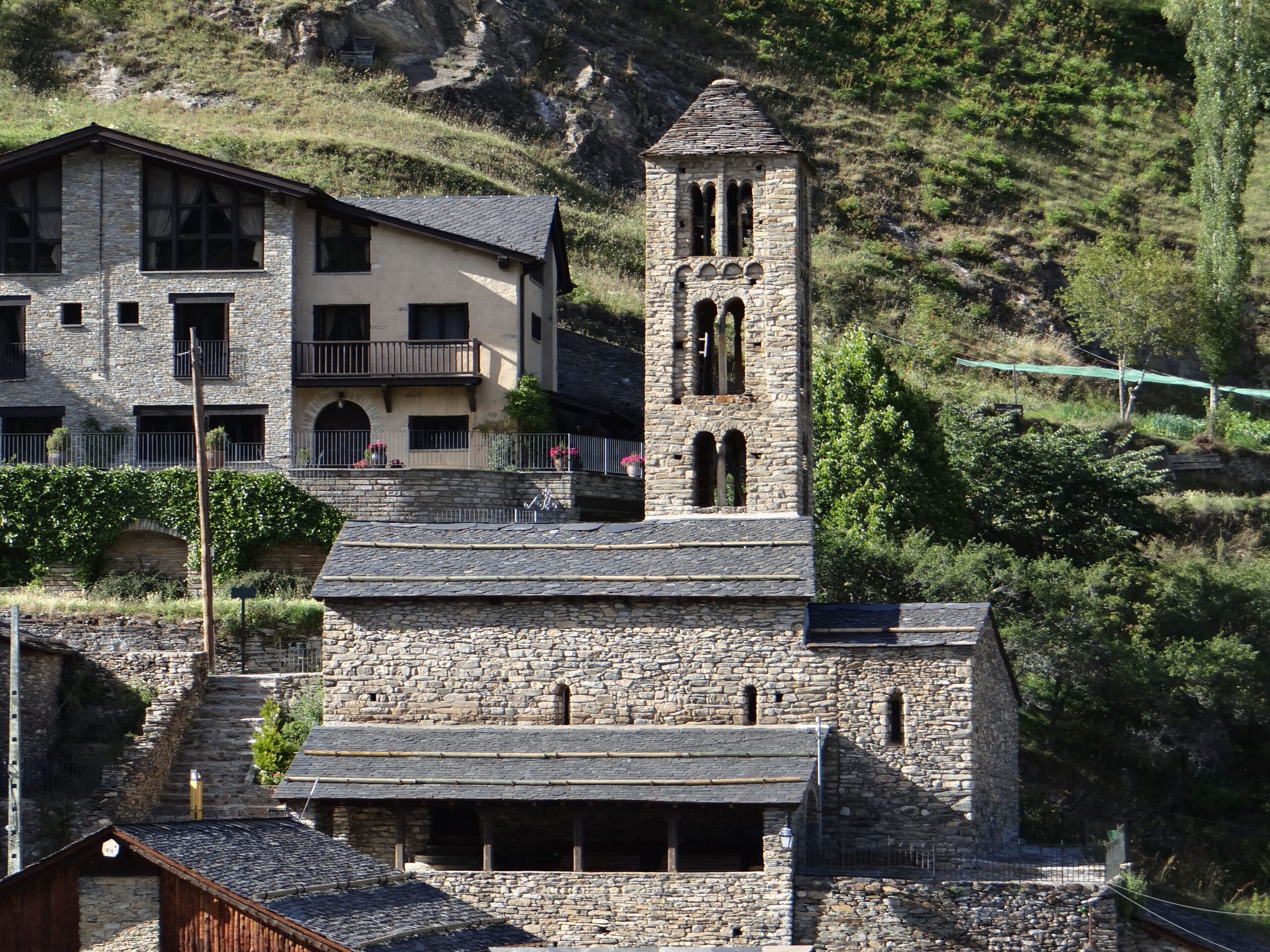 Descubre el pueblo medieval de Pal