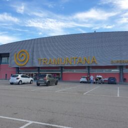 centro comercial tramuntana