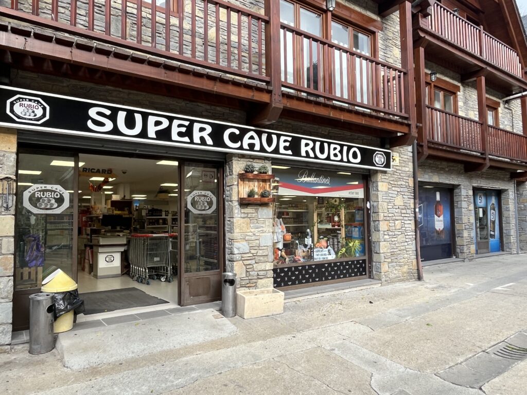 Super Cave Rubio, Bossòst