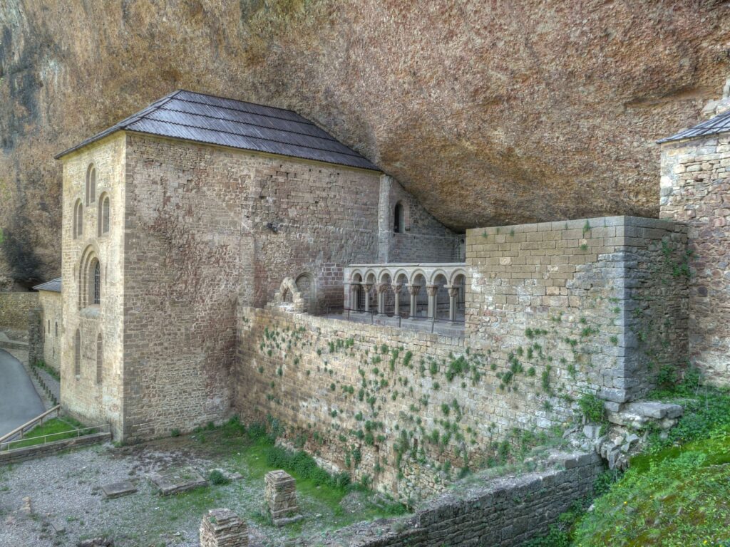 Cómo visitar San Juan de la Peña Cómo visitar San Juan de la Peña